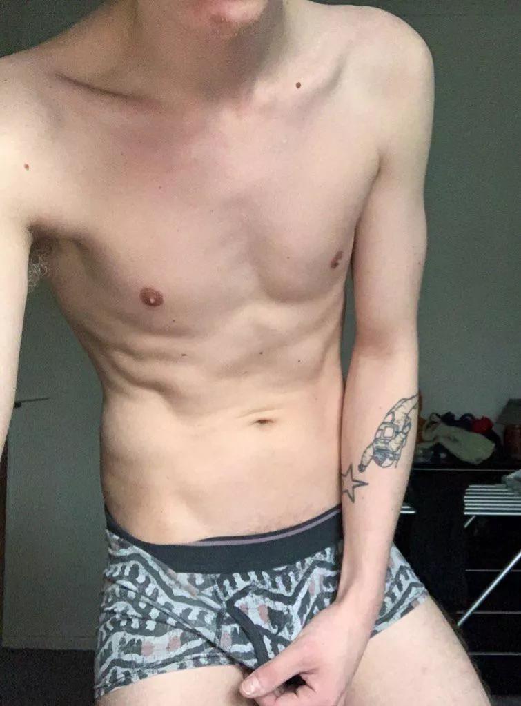 Generic pattern boy boxers posted by Topgaylad