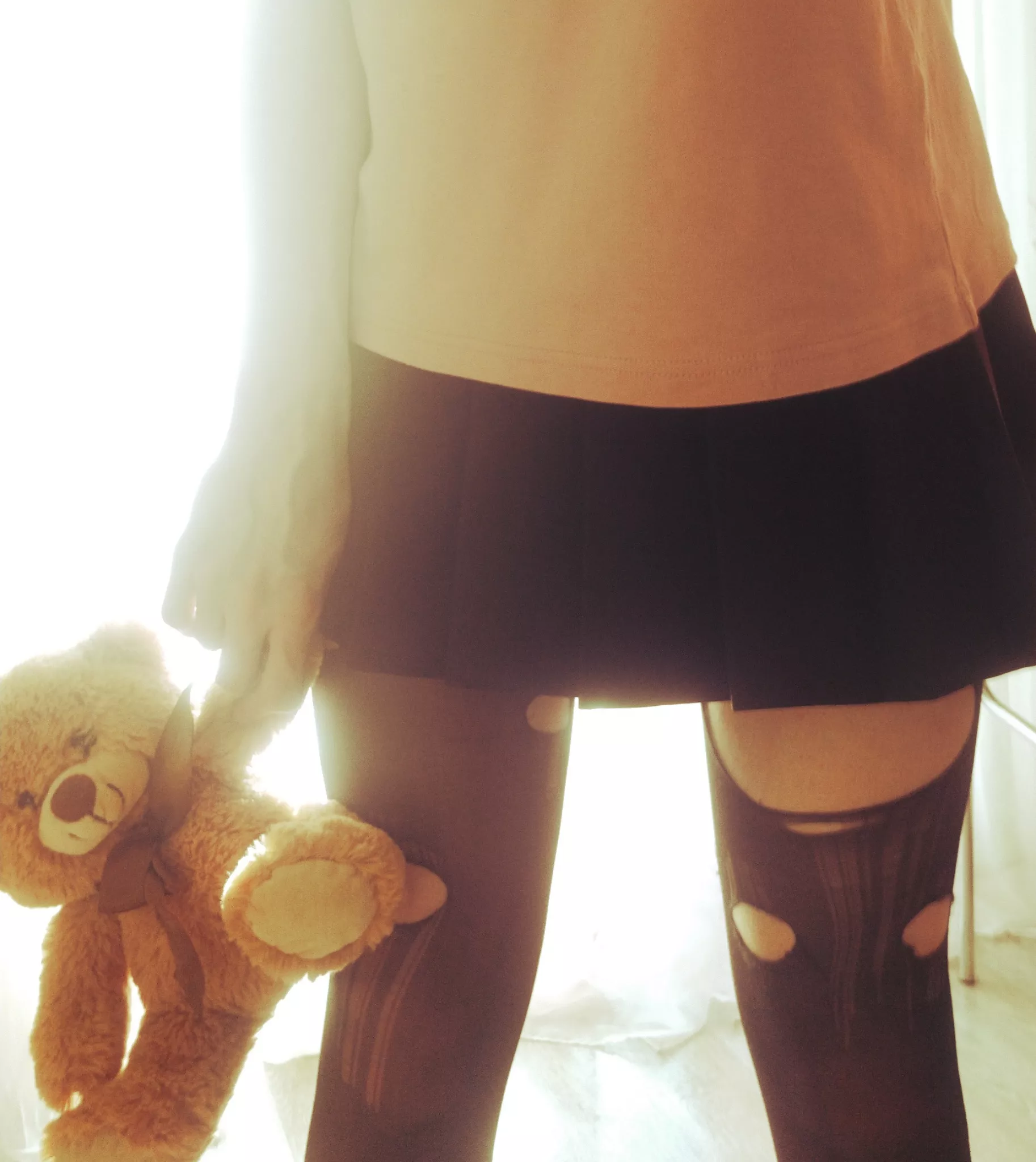 Had a nightmare again, gonna make some spearmint tea to relax... posted by UserHey