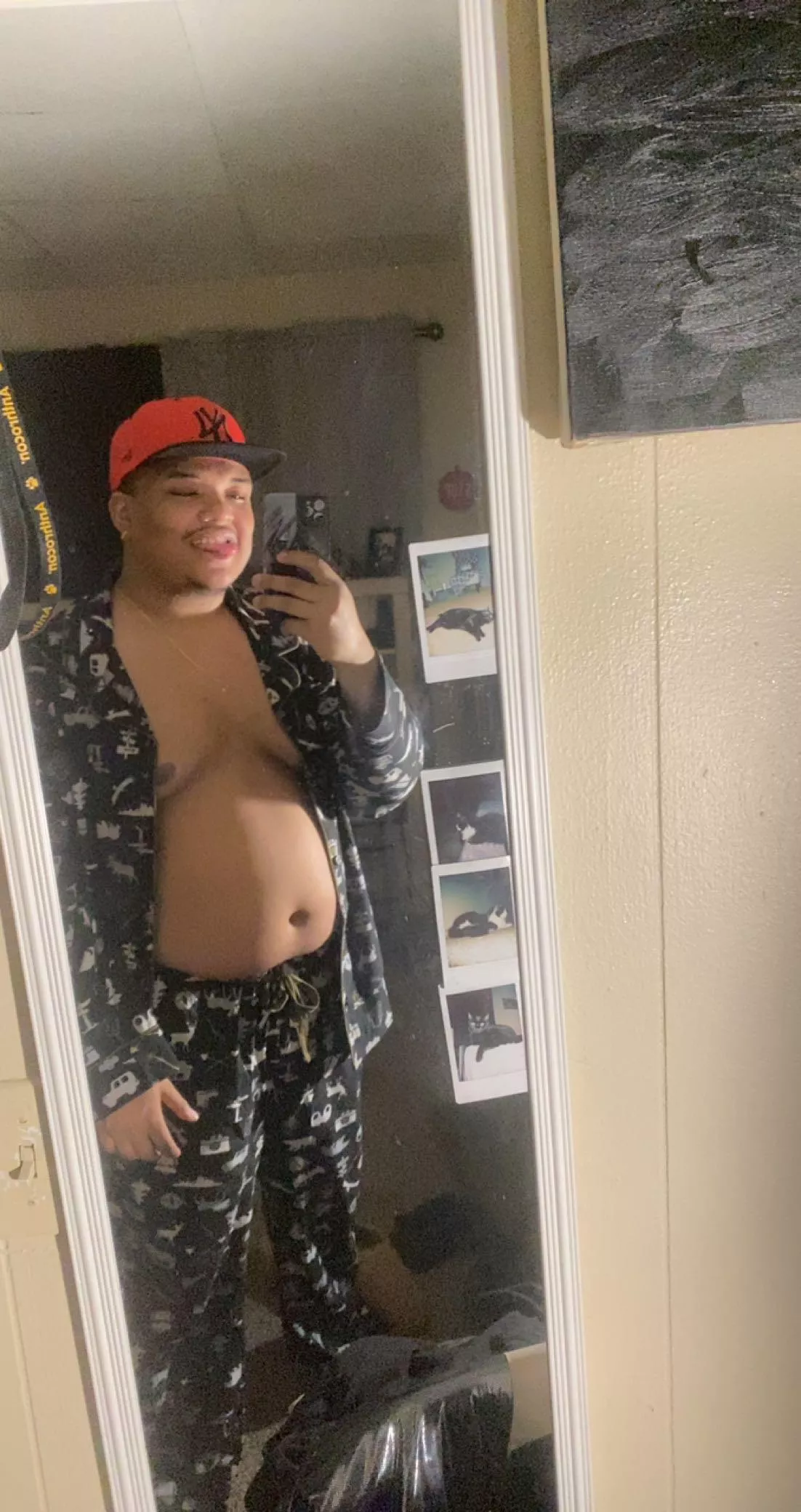 Here’s some belly & a little moob. Can I be Your young (24) Daddy? Thick & uncut here 😈 posted by MurkyAcanthaceae9035