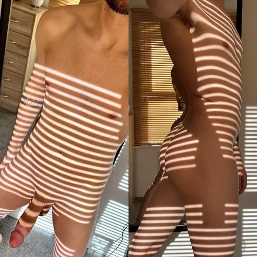 How’s this for an artsy nude? by ButtButtman01