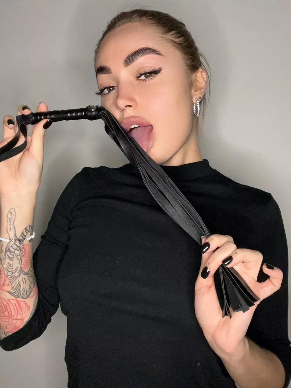 I can tell you about the most erogenous zones ofo my body posted by Feral_berryy