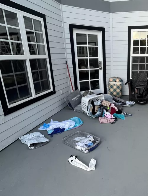 I got kicked out of the house for putting on eyeliner and cute clothes. I can’t believe my parents reject me for being feminine. I’m about to go to bed tonight in some random parking lot. by breedabol