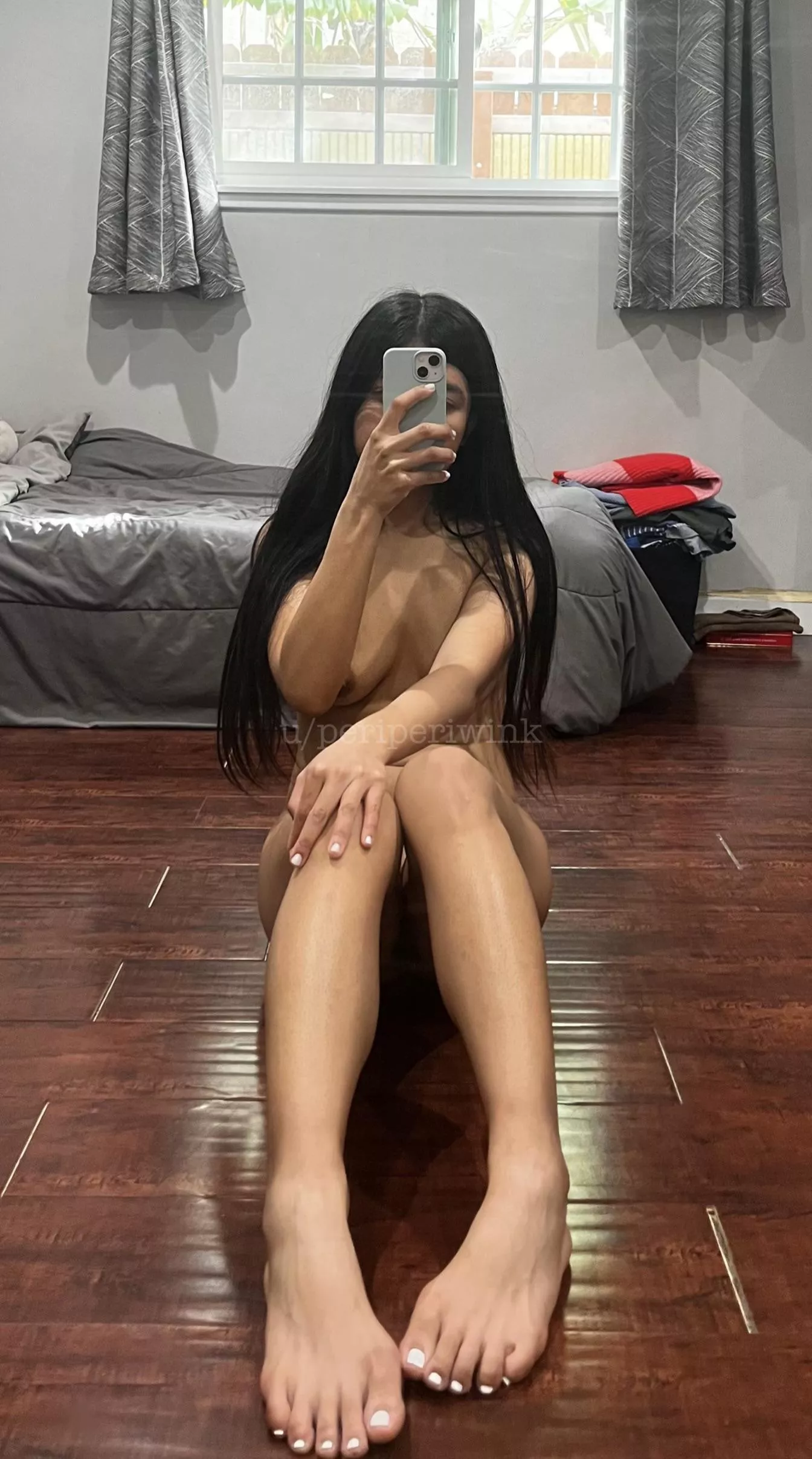 I really do like white on my nails. It pairs well with my skin tone 🤍 posted by periperiwink