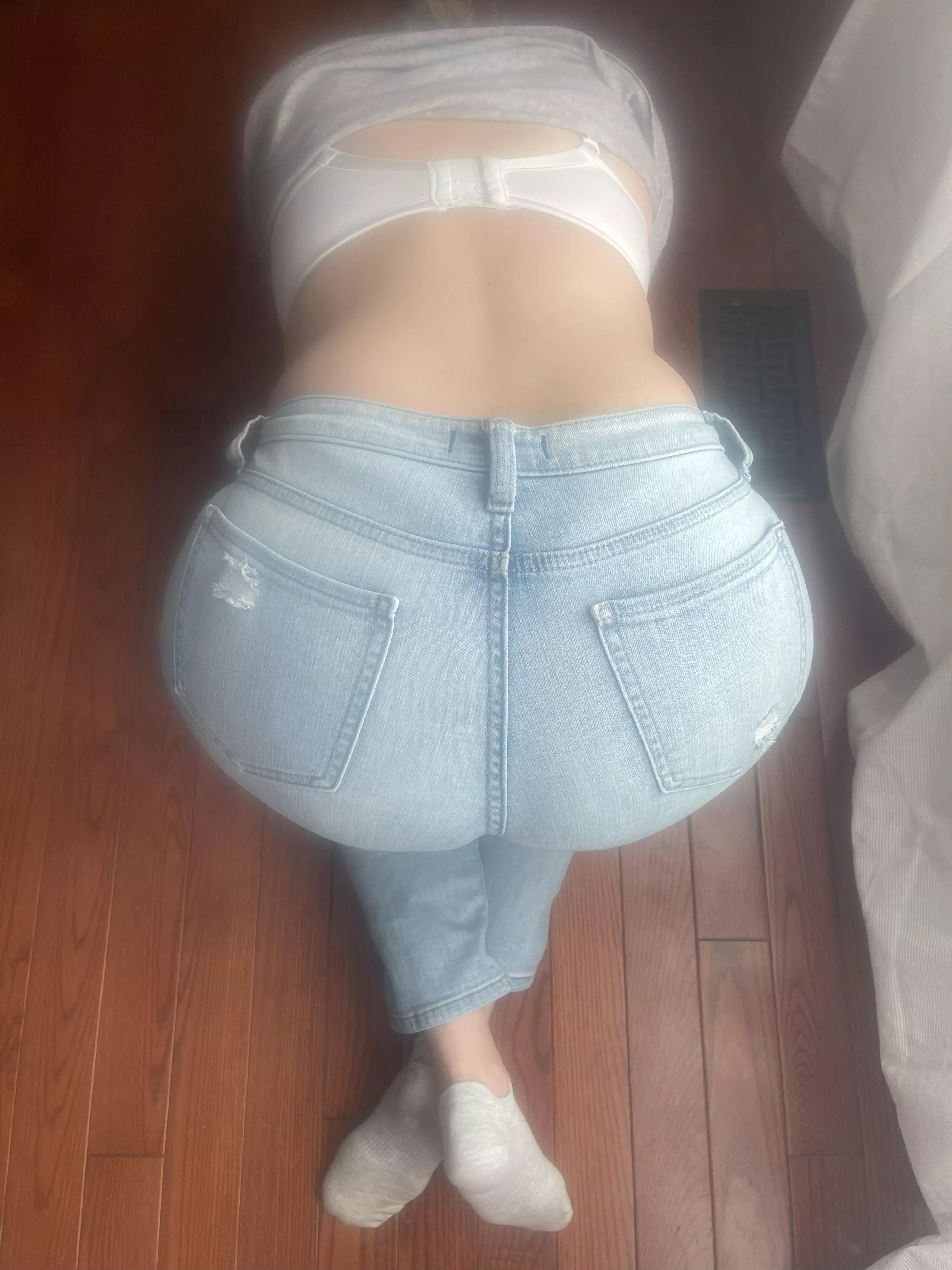 I want you to hold my hips and fuck my thick ass until you pull out and shoot your warm cum all over me. posted by BigTittycity1