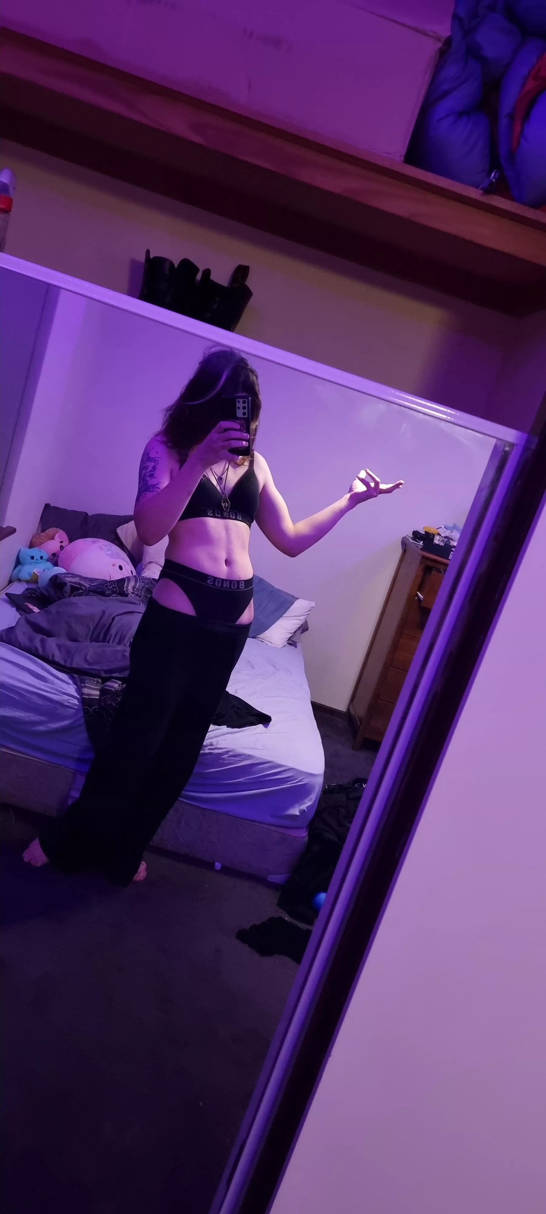 idk what to say, just like showing off posted by Aur0ra_Loona