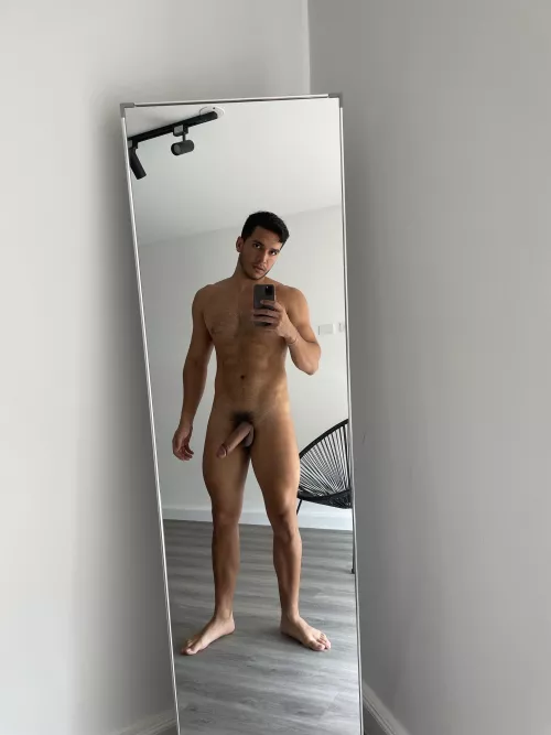 I'm looking for a good ass to give him a dick 😈 by AndresGuedez