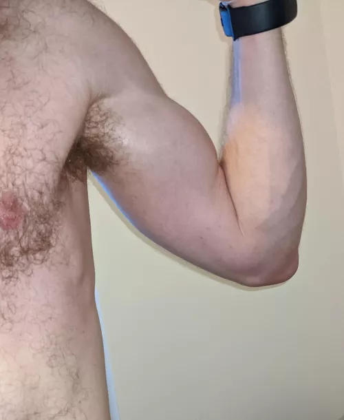 It's best when sweaty... by responsive-banana