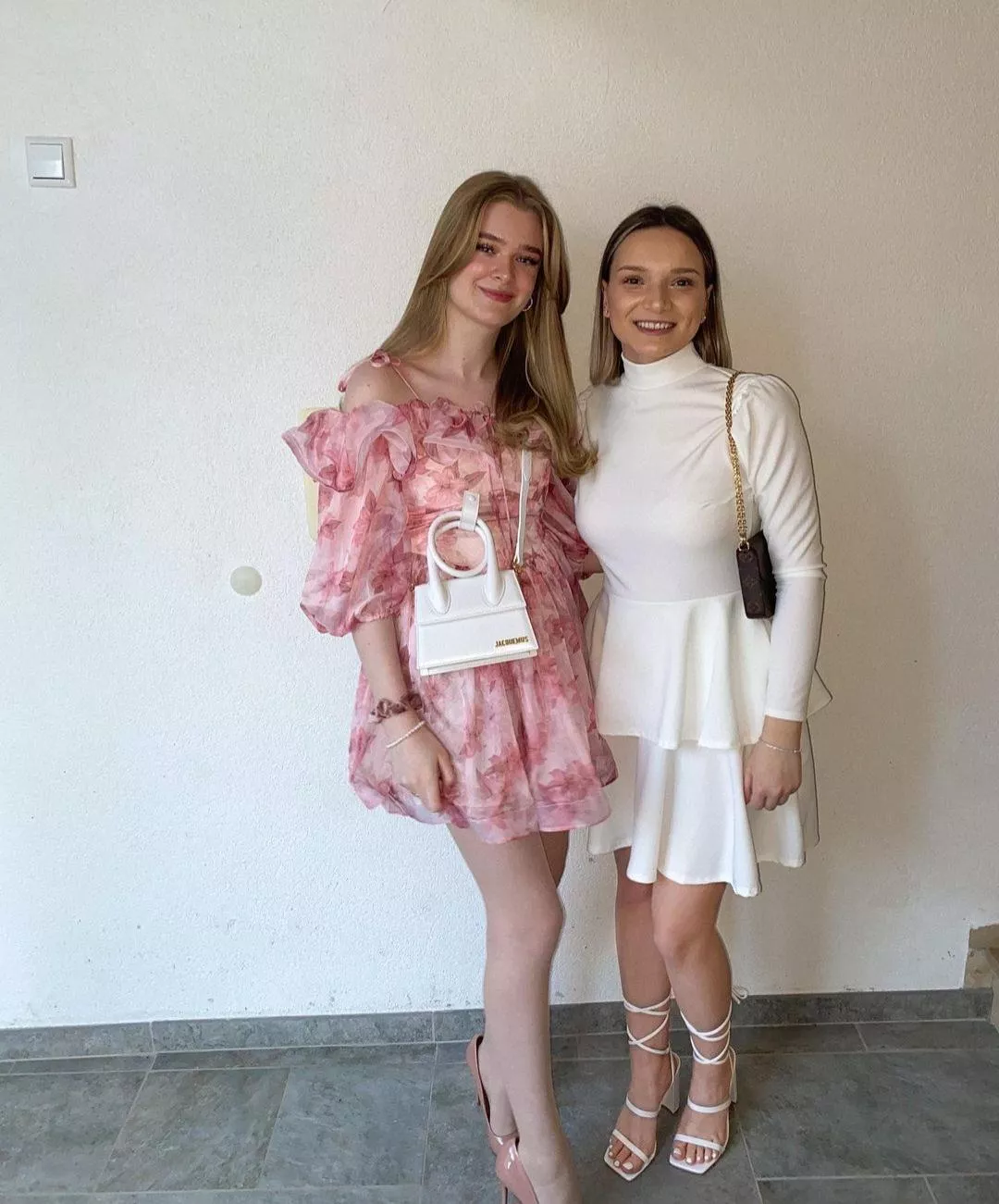 Left or right? posted by VallixpaulineHunter