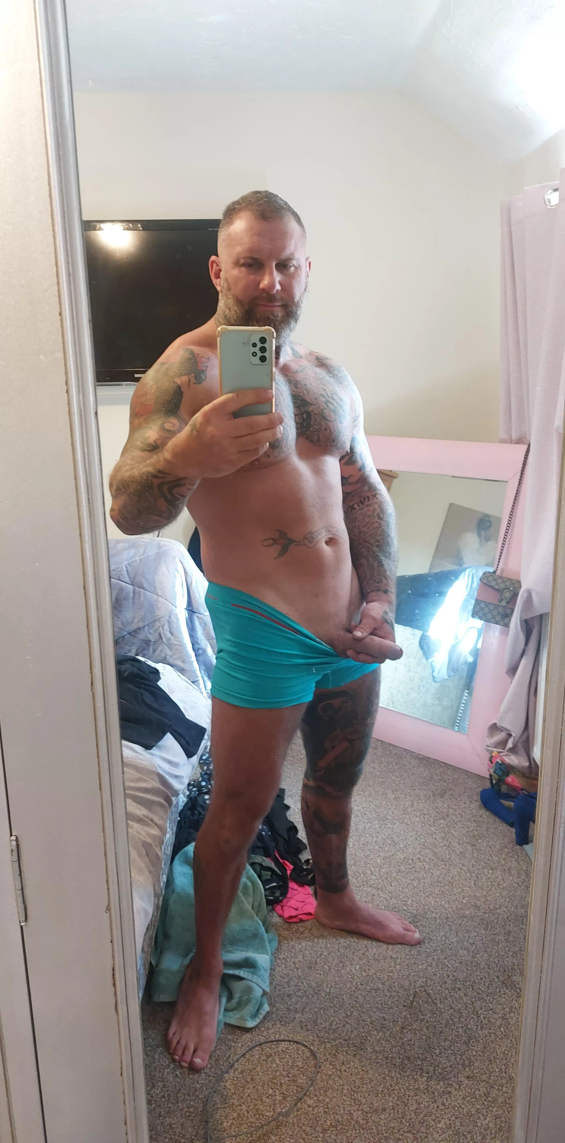 (m) ready for the gym posted by minip5147