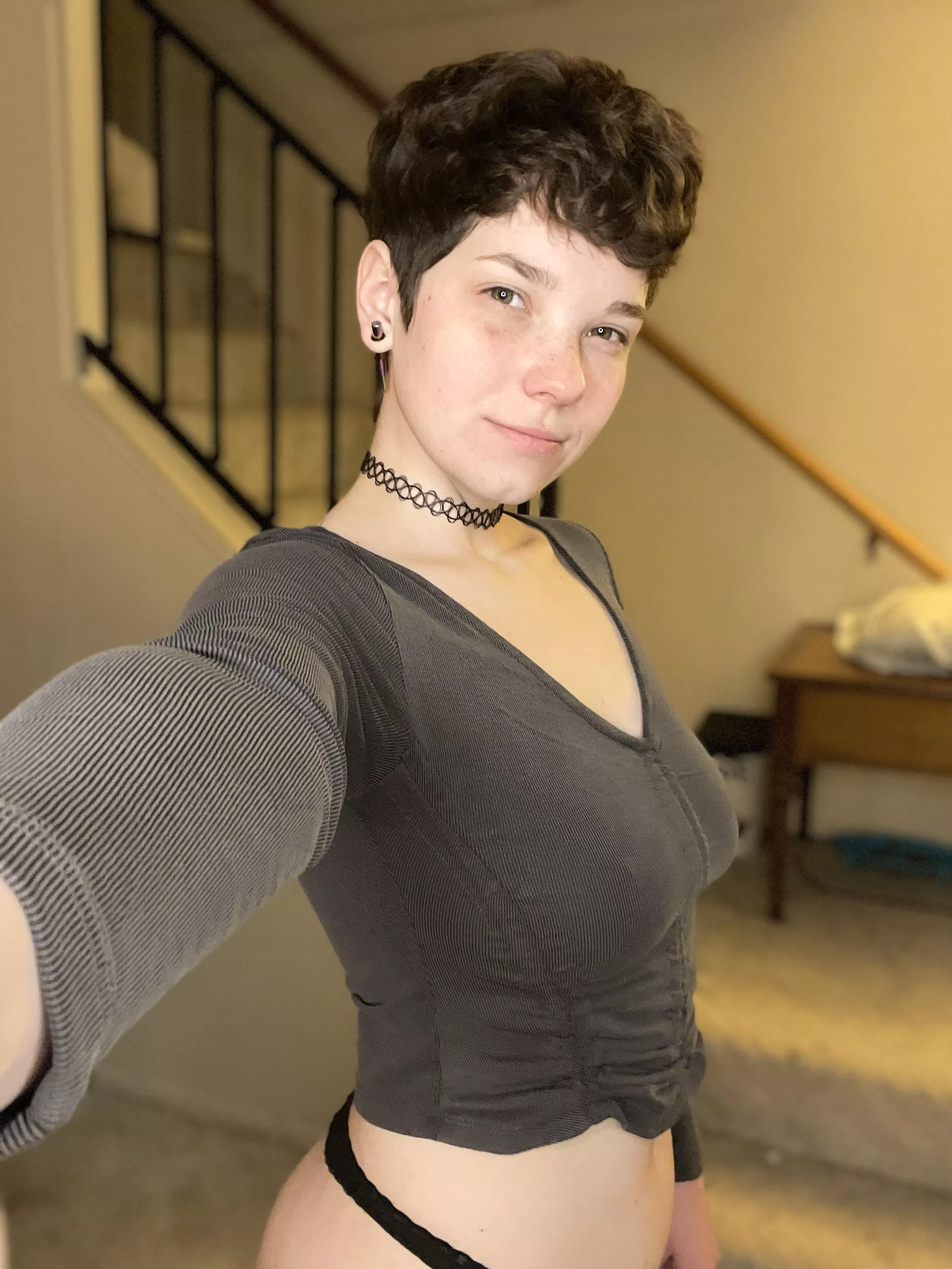 Meet me in the bedroom 😏 posted by _Purrrsephone_