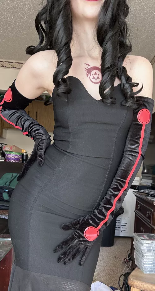 my cosplay fits like a glove 😍 by spooky_sprout7