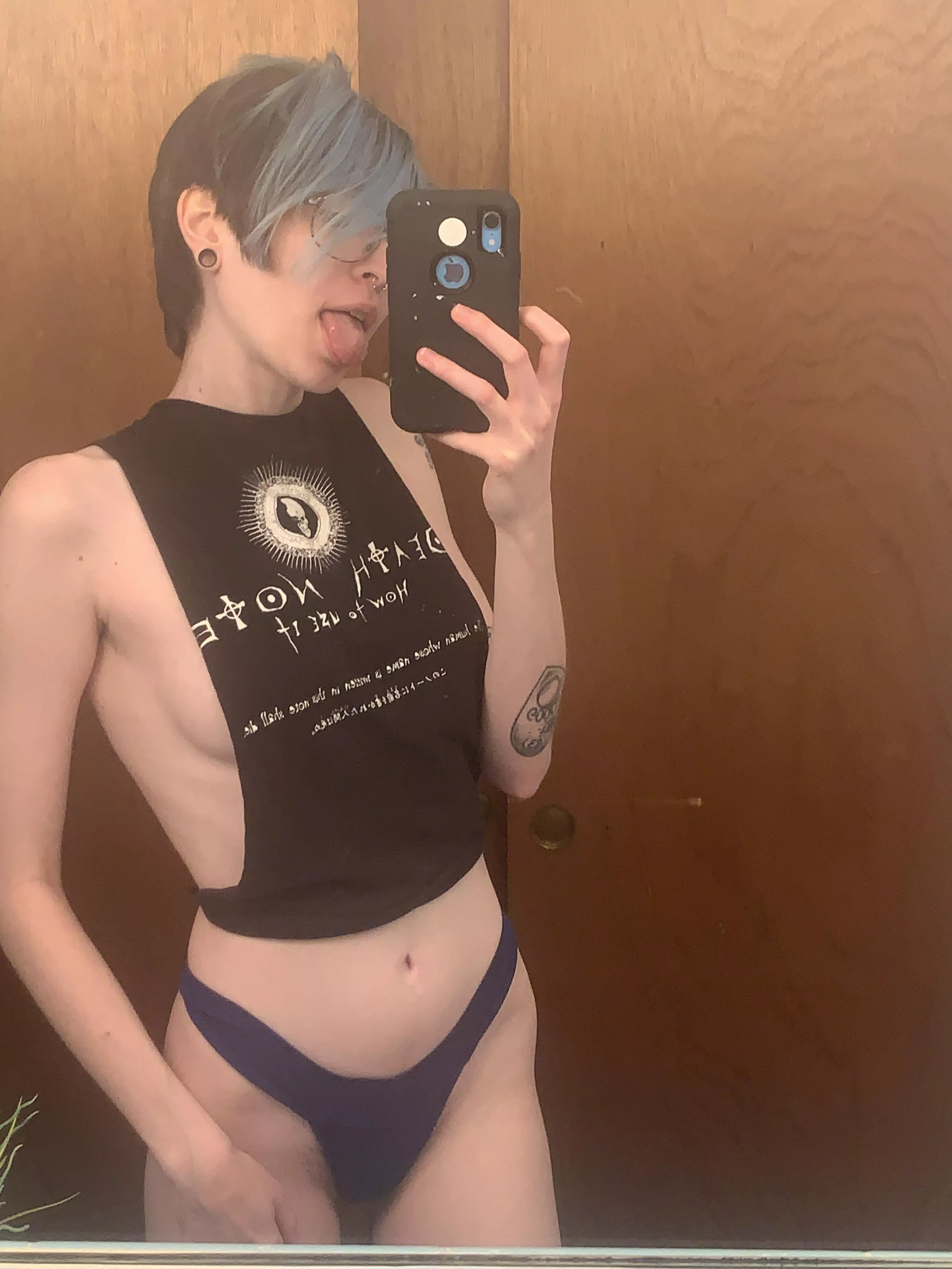 perfect outfit for anime and cuddles🖤 posted by dejectedwraith