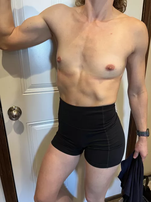 Post workout flex💪 by Fitfineass