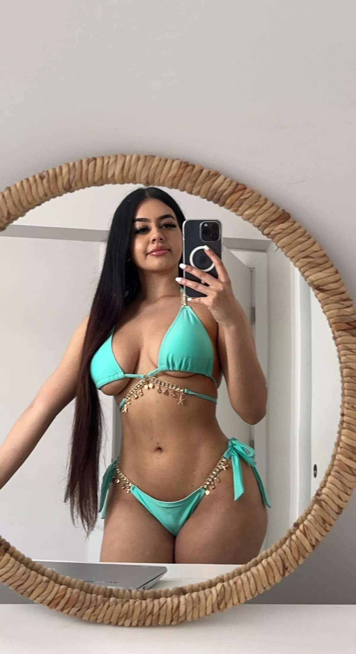 Say yes if i can send you nudes [F] posted by Enough-Apartment7348