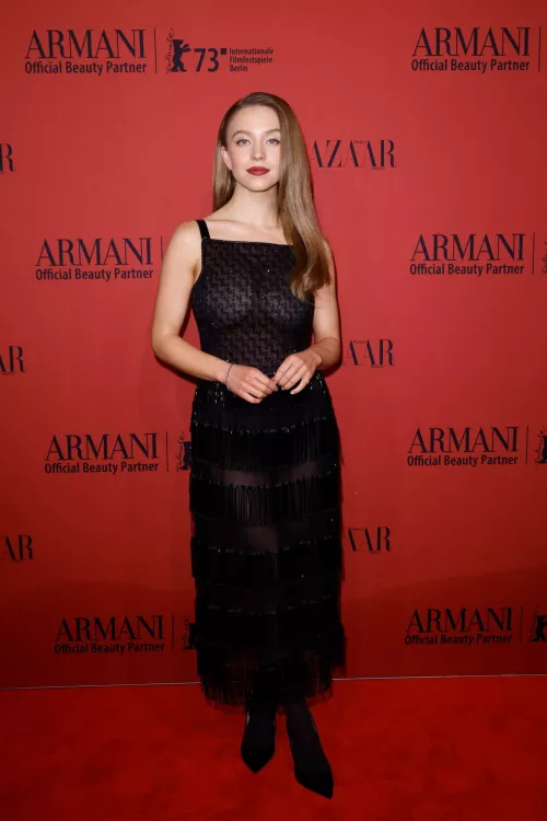 Sydney Sweeney by Wooden_Blacksmith240