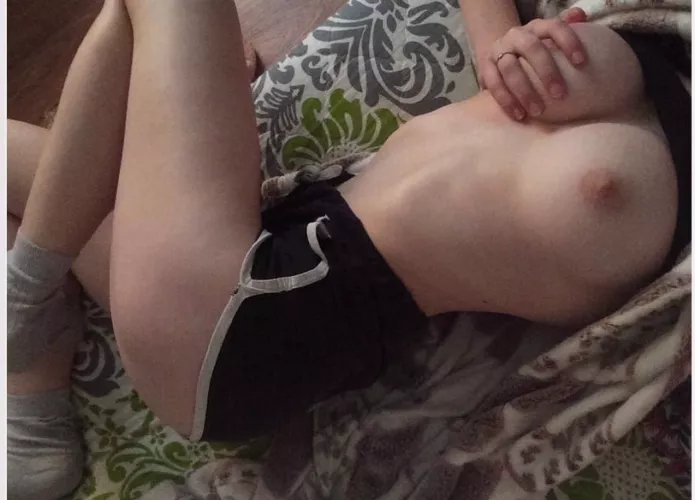 Wanna get naughty with a slutty girl daddy... by neizih
