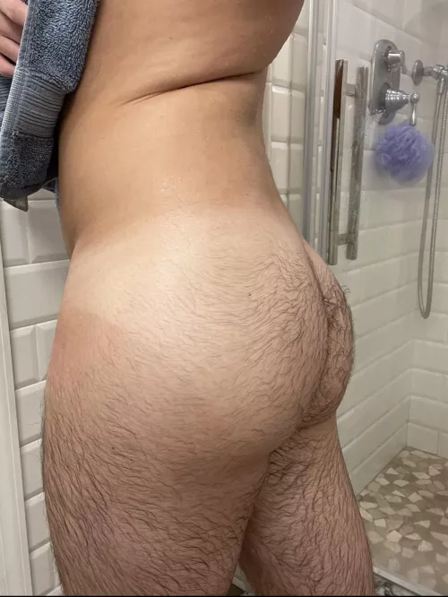 Wet and hairy 💧 by aura_alexandrite