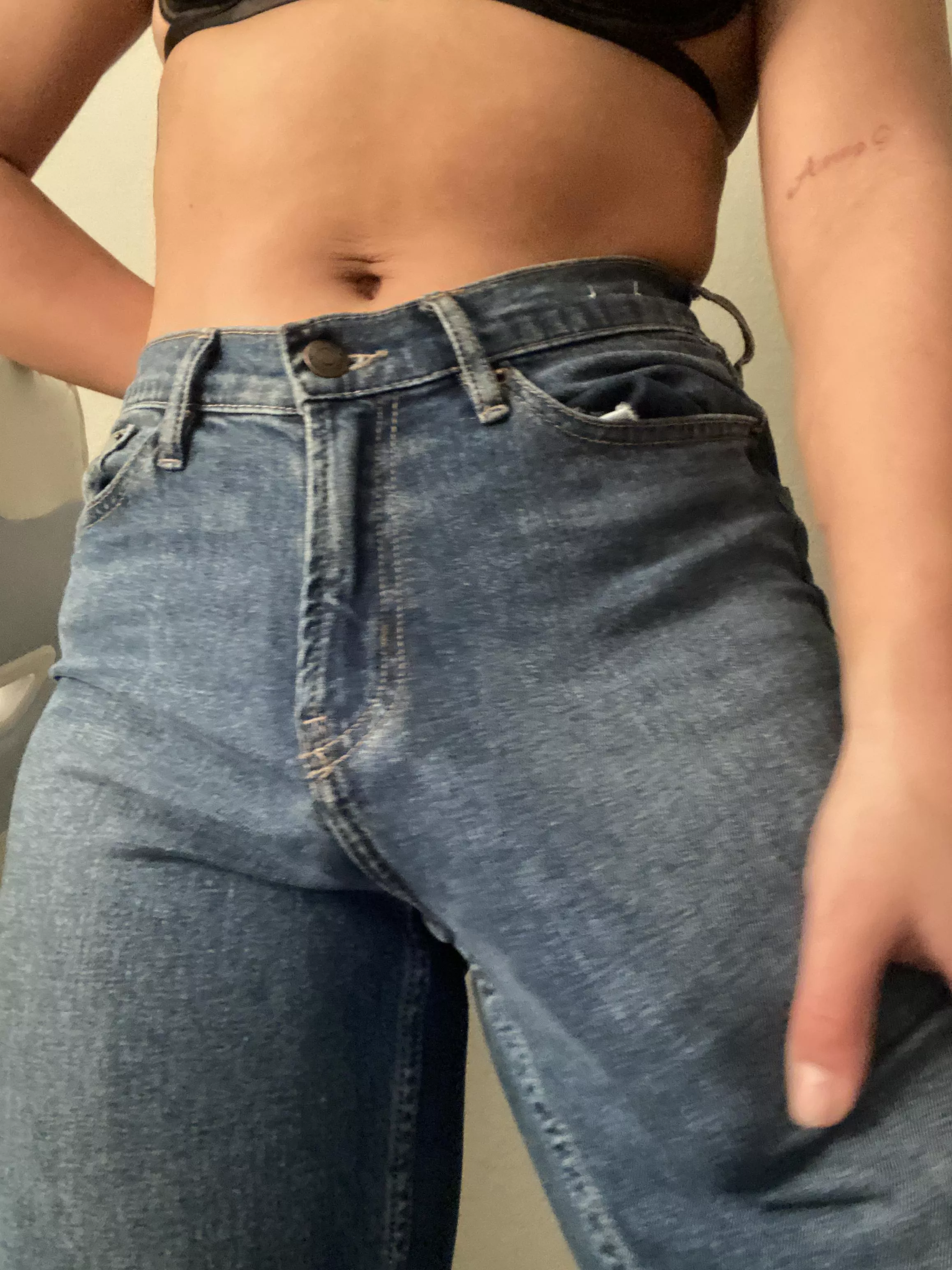 Who wants to unwrap me? once you do we both can play with it ;p posted by ilyanastasia