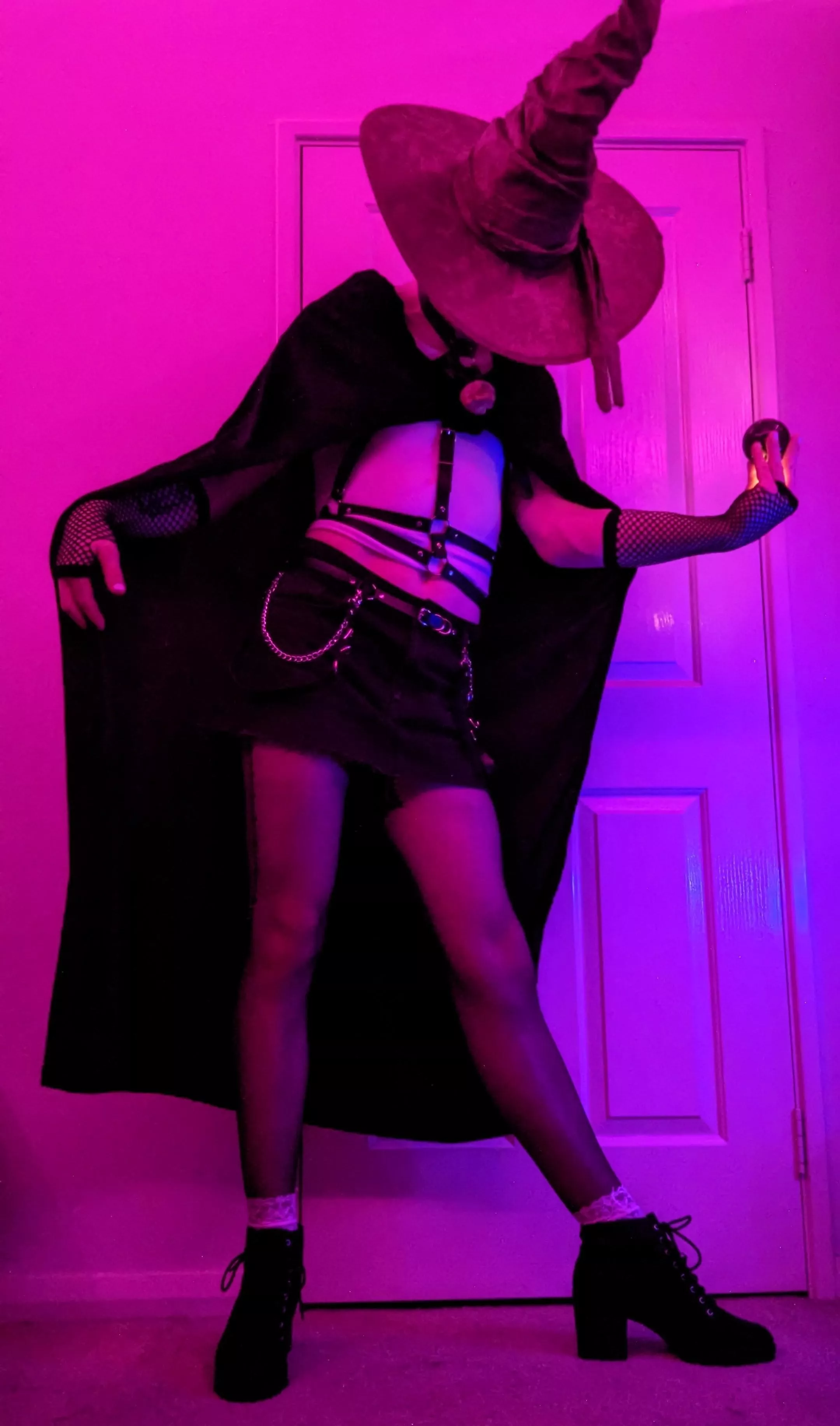 would you make a deal with a witchy femboy? 🖤 posted by detectivebiscuit