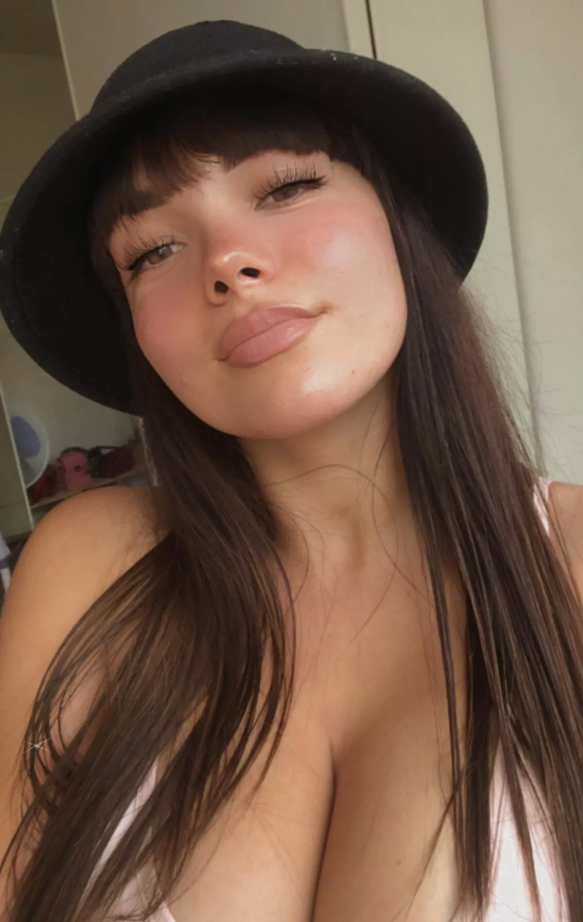 You like tan girls? posted by MrsThiicums