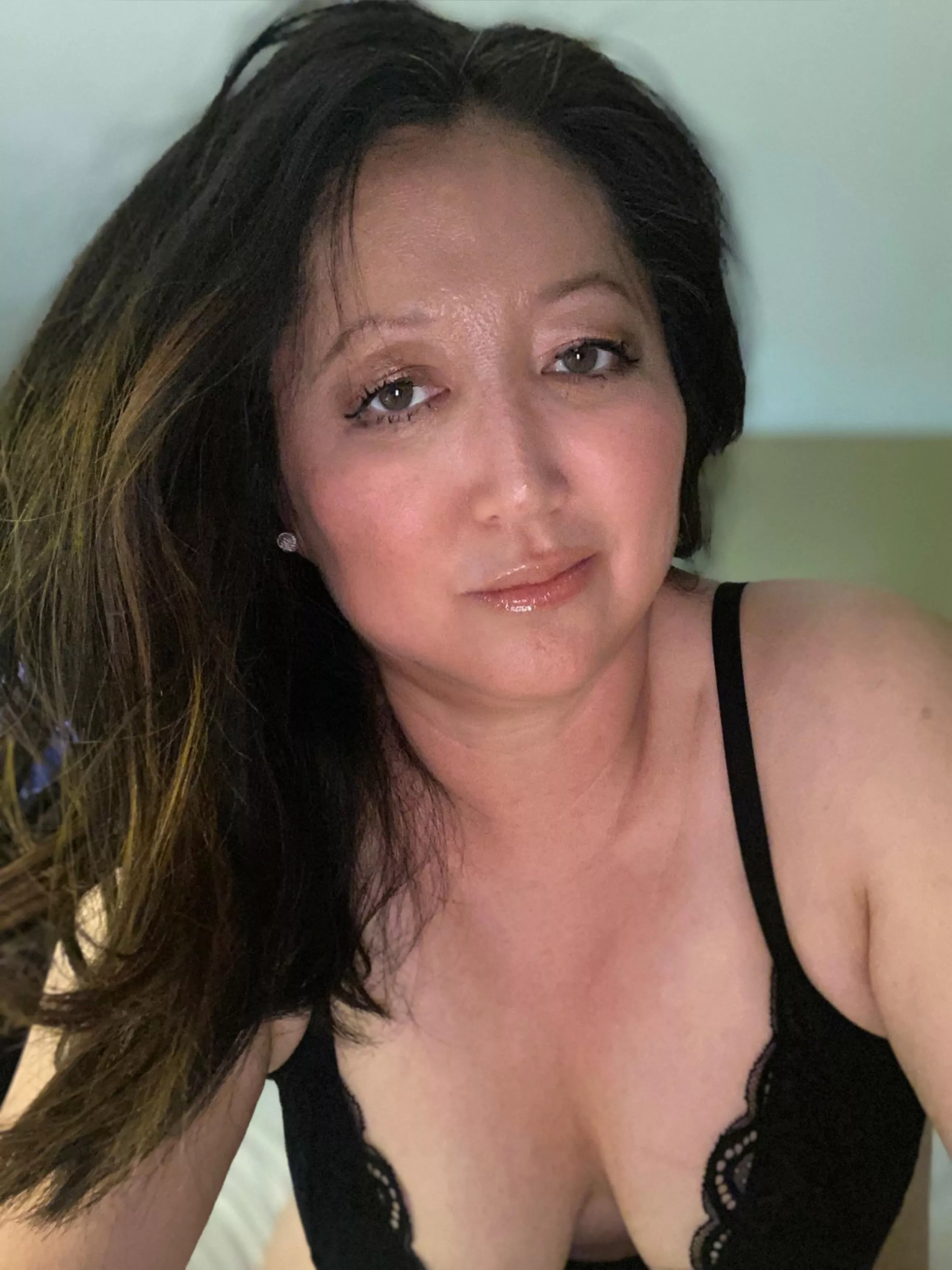 3 day weekends make me a happy girl! Let’s play together posted by CabSauvignon