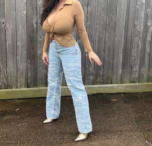 44 yr old first time sharing wifey by Reasonable_Wear41