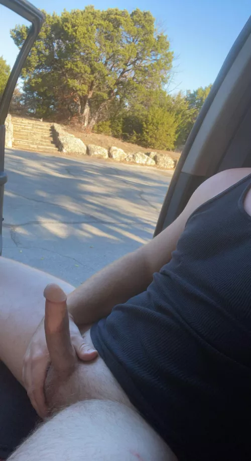 Always get horny in the truck by mybloodyvalentine91