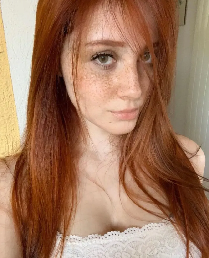 Beautiful freckles by HonestRunner