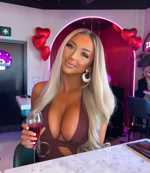 Beth the bimbo by corruptusextremis