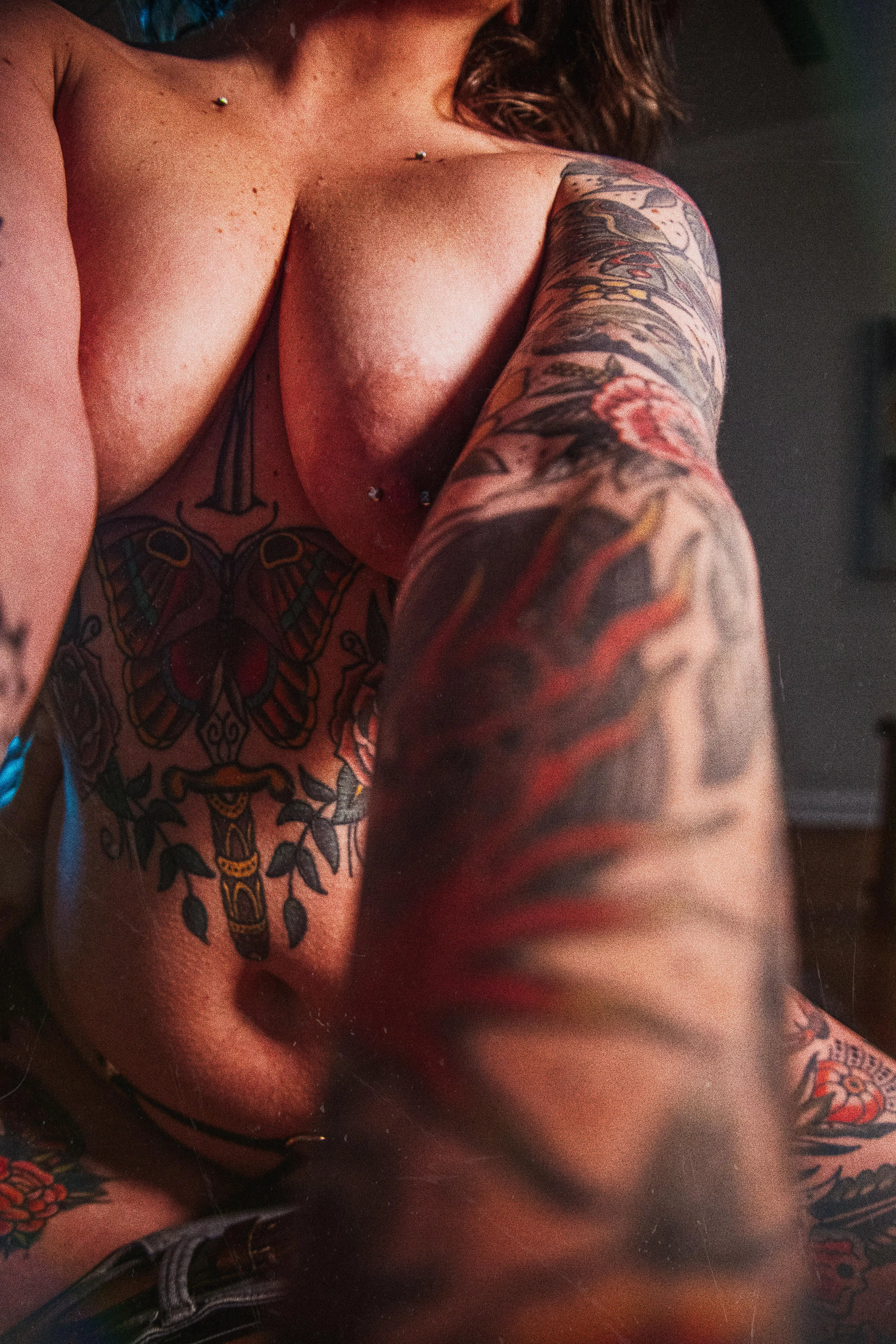 Come close posted by Bossafterdark0