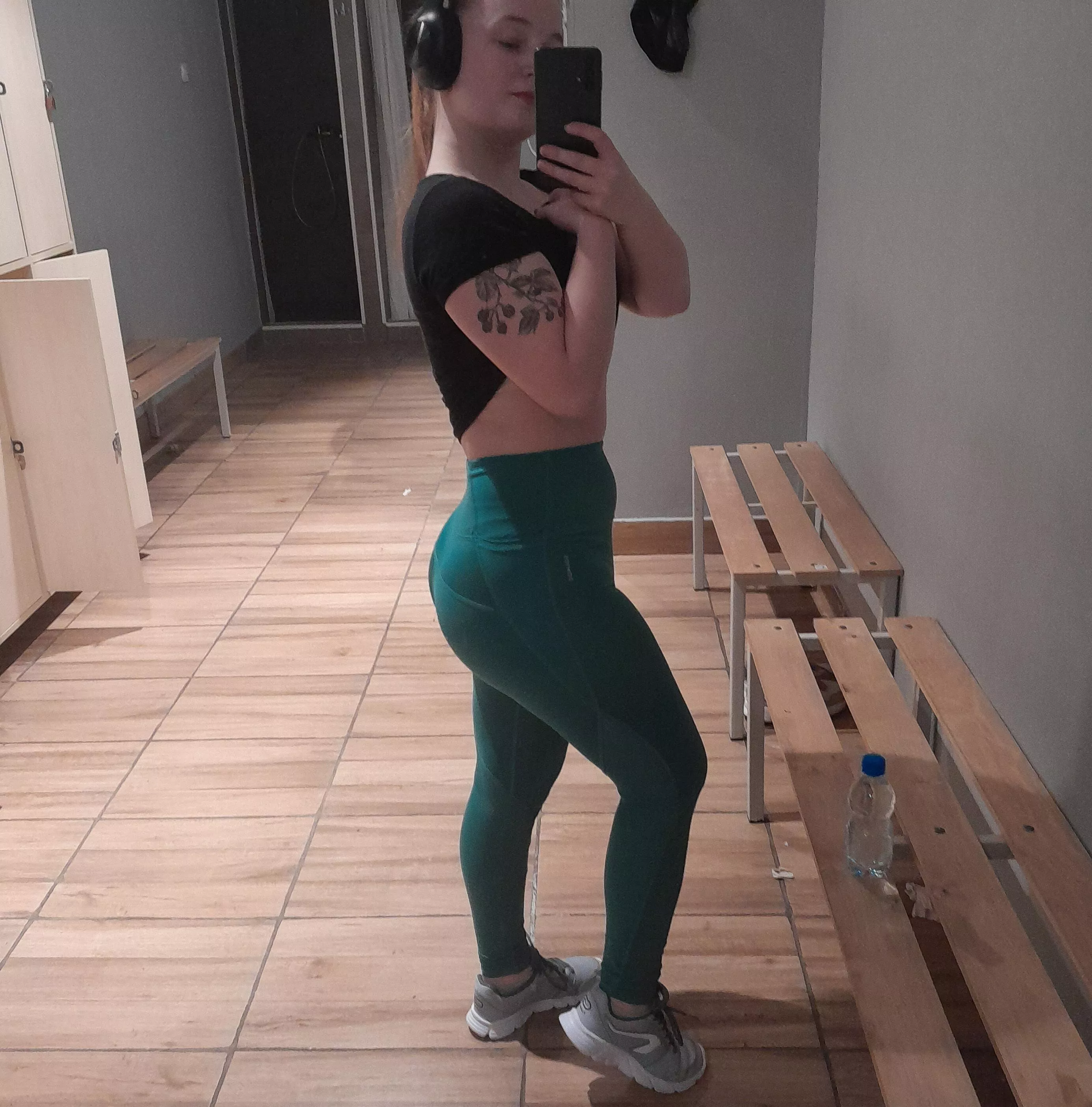 Cute yogapants for the gym posted by SensualNature99