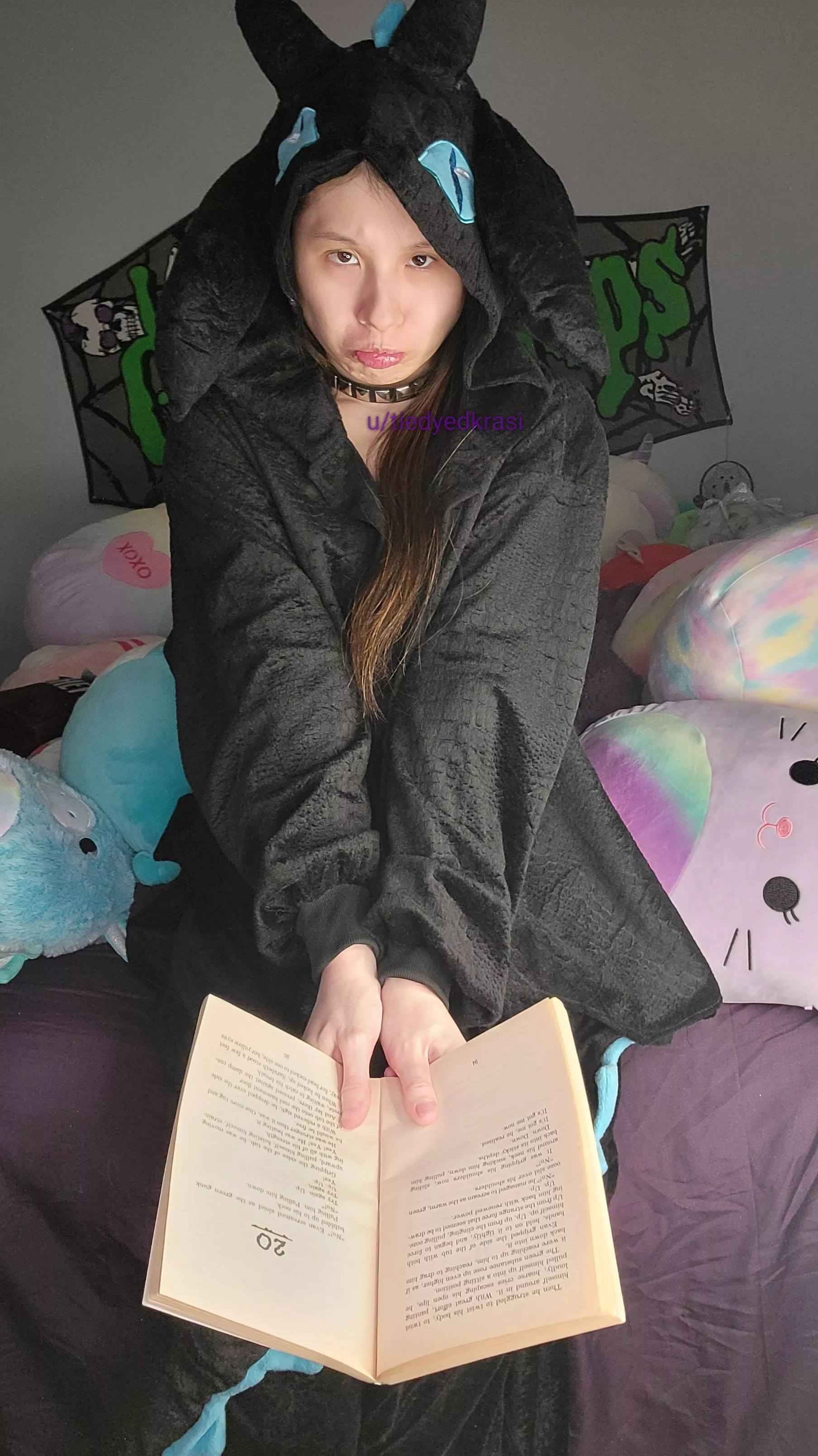 do you reckon we can start a book together pre[F]erably Goosebumps posted by tiedyedkrasi