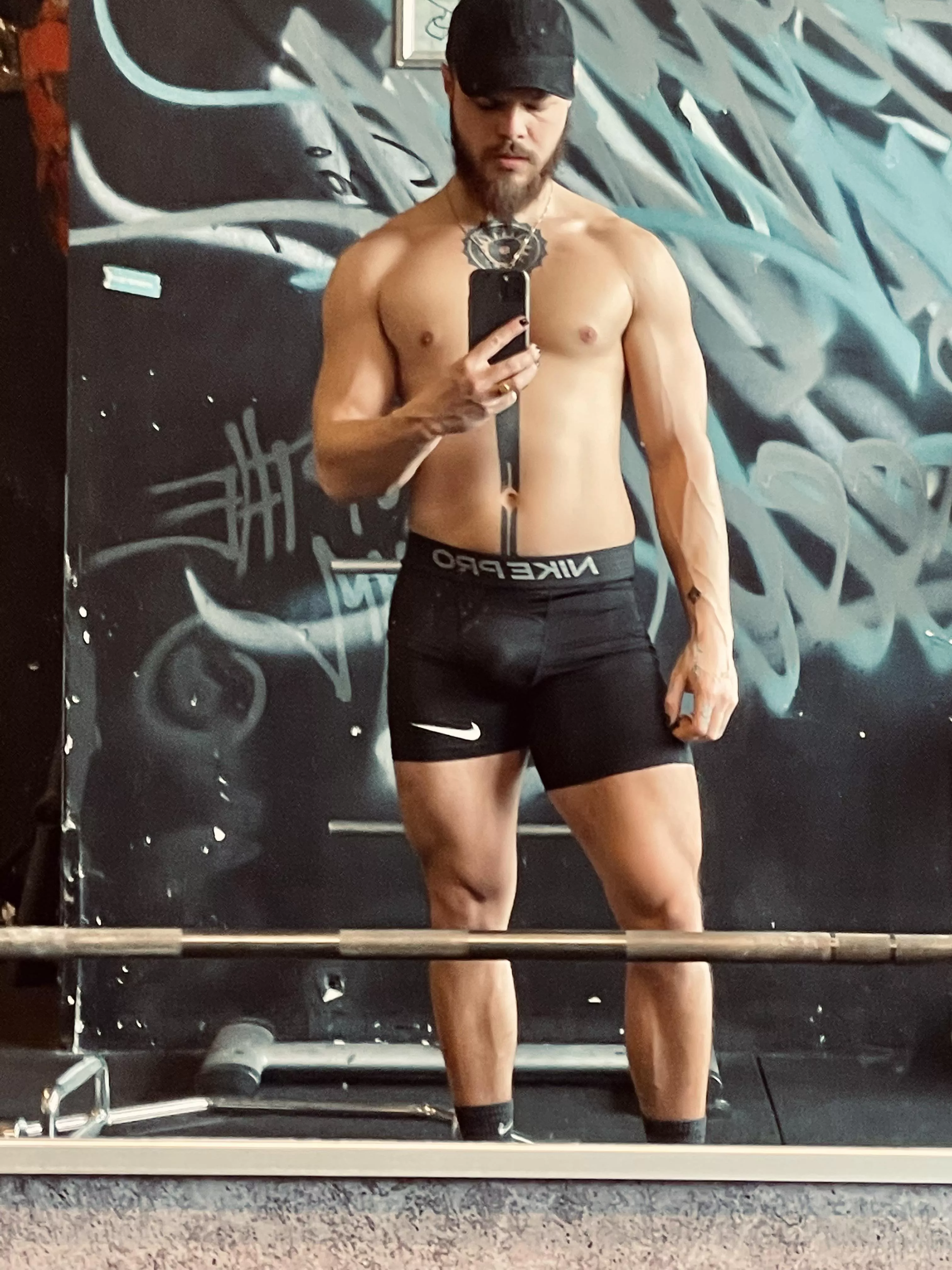 Early mornings empty gym posted by n0aNo4