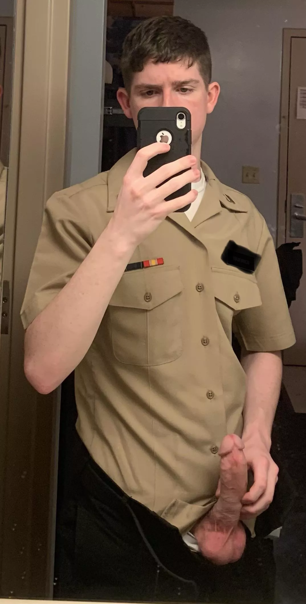 Enjoying the weekend posted by Bigschlong523