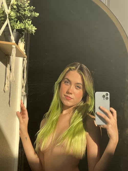 Feeling like a powerful goddess by PrincessMoonBitch