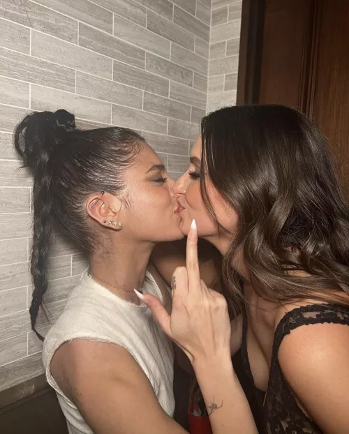 Flipping you off by scylns8400