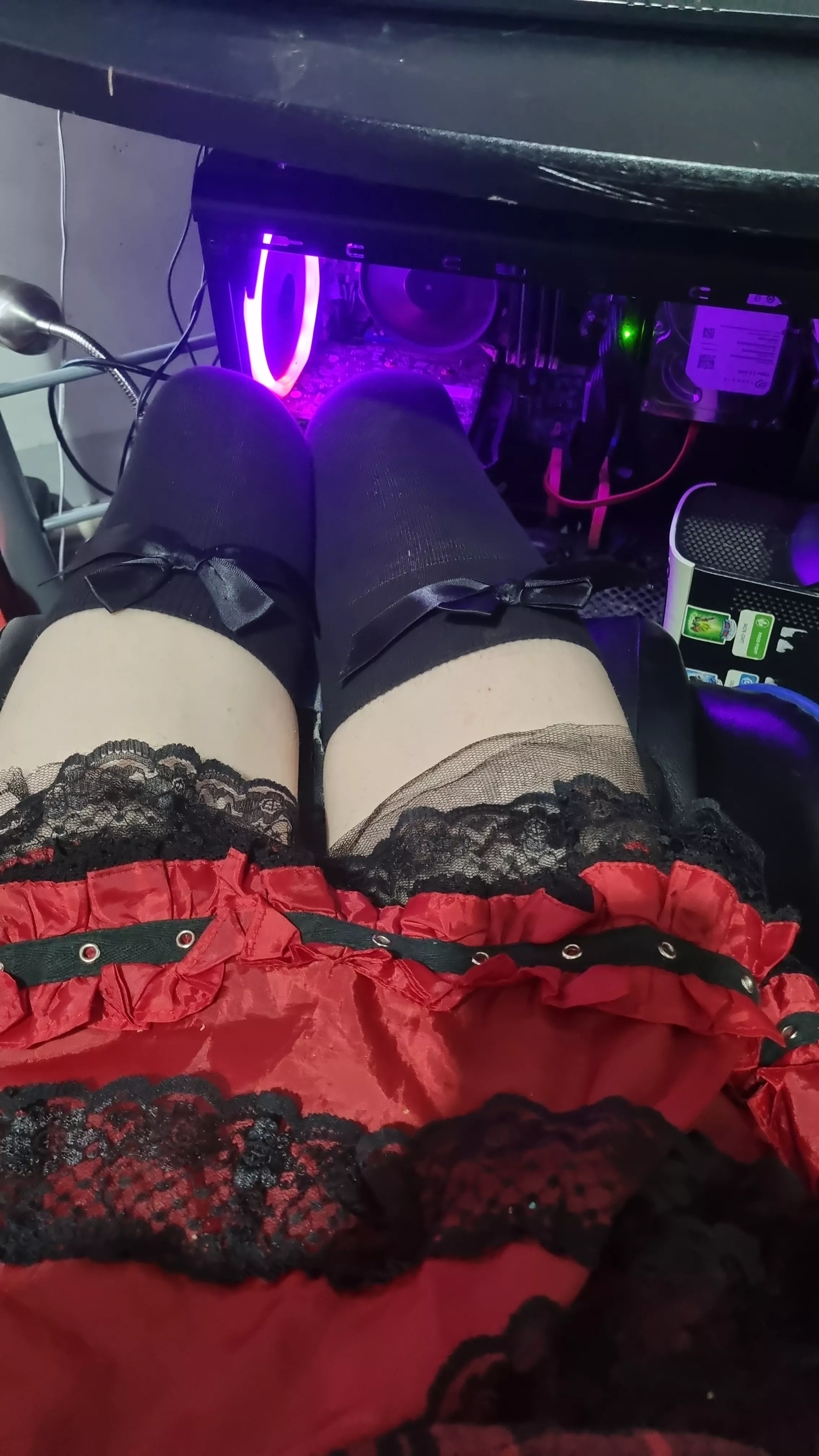 gamer femboy :0 posted by Low-Vermicelli-456