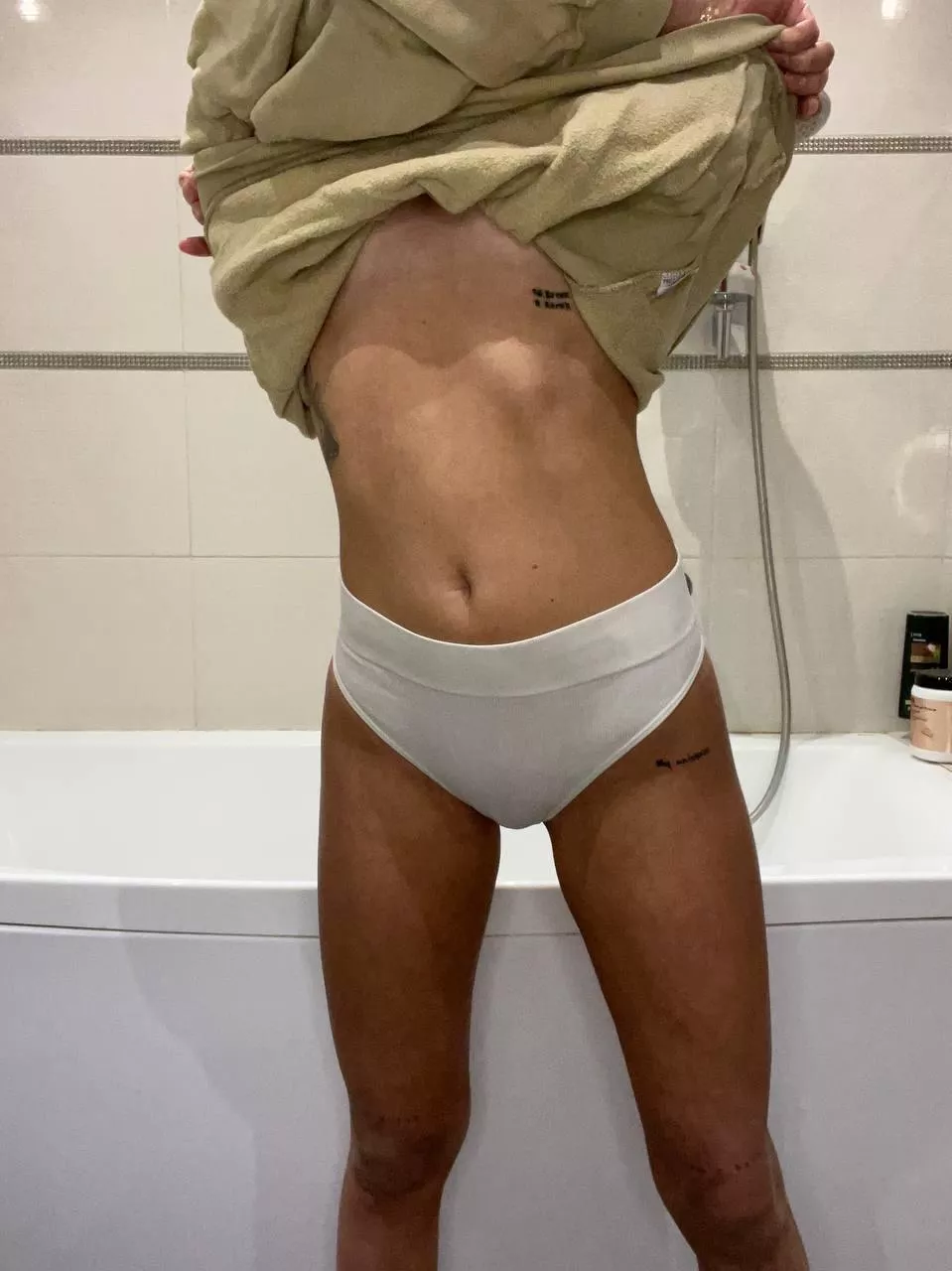 Getting ready for a shower😏 posted by ania_solonina