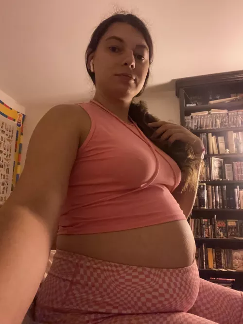 heavy tummy by chippiechipsbimbo