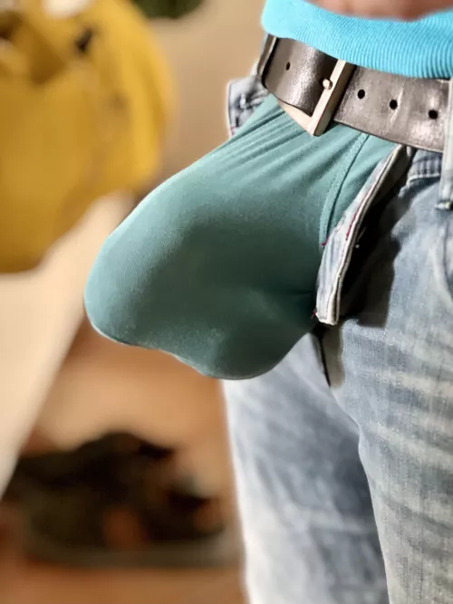 Help: I need to leave but this bulge does not fit in! by Short-Ad2306