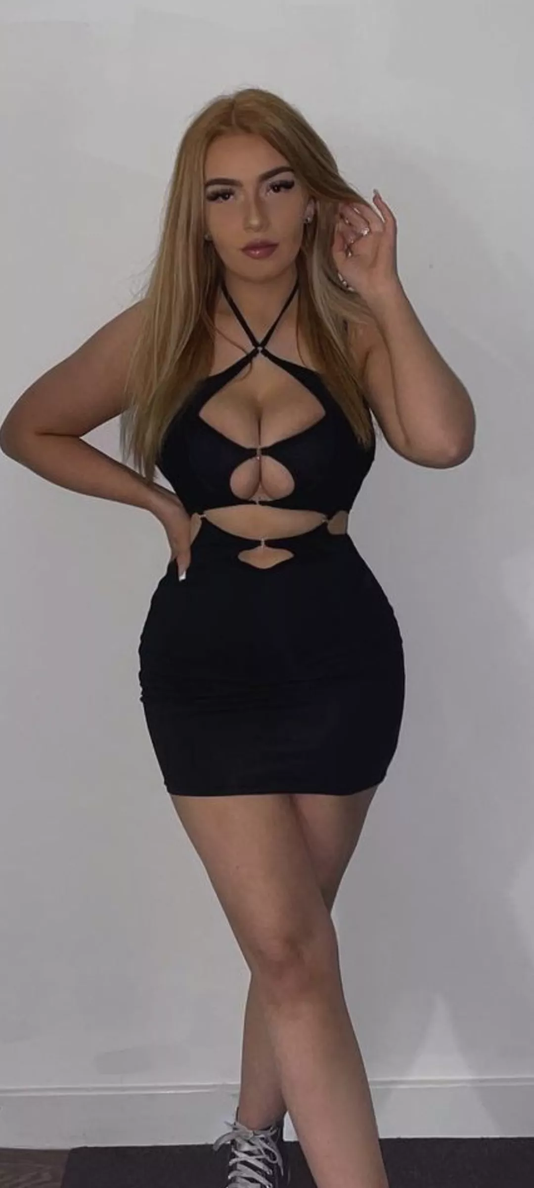 Huge tits on Imogen posted by Swyrd-bora