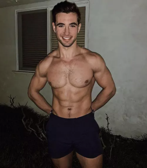 I felt pretty welcummed here. So here’s more 😋 by ajtantra