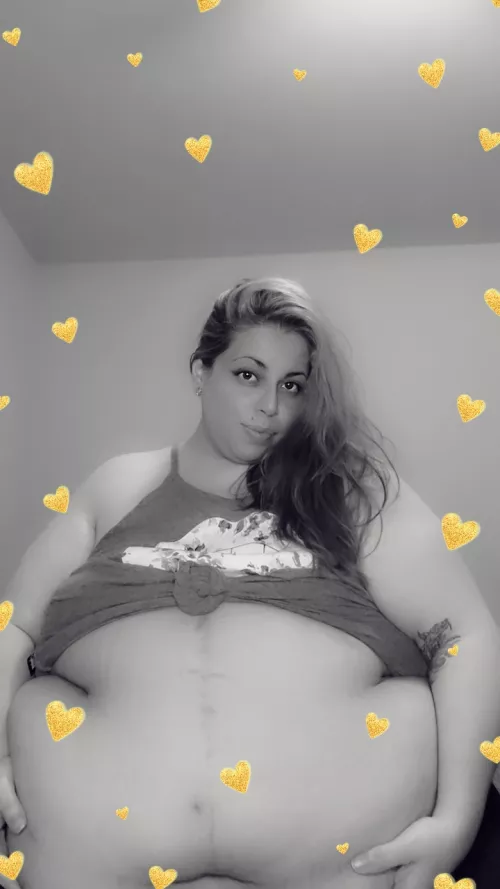 I have been stuffing my belly 🥰 by VixenCupcake