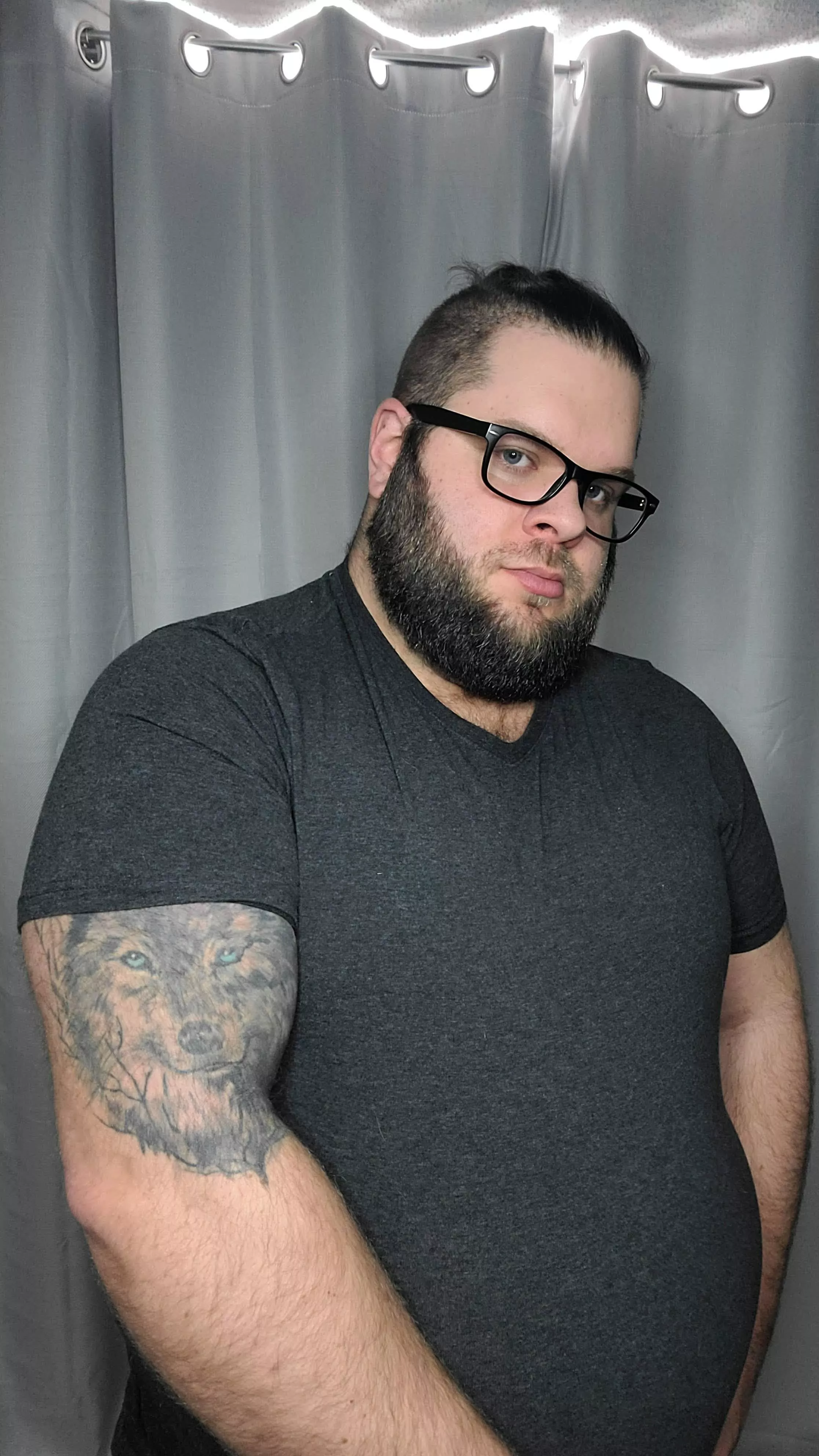 I love this pic, but I'm fully clothed 😭 hope no one minds posted by JustIgnoreMe01