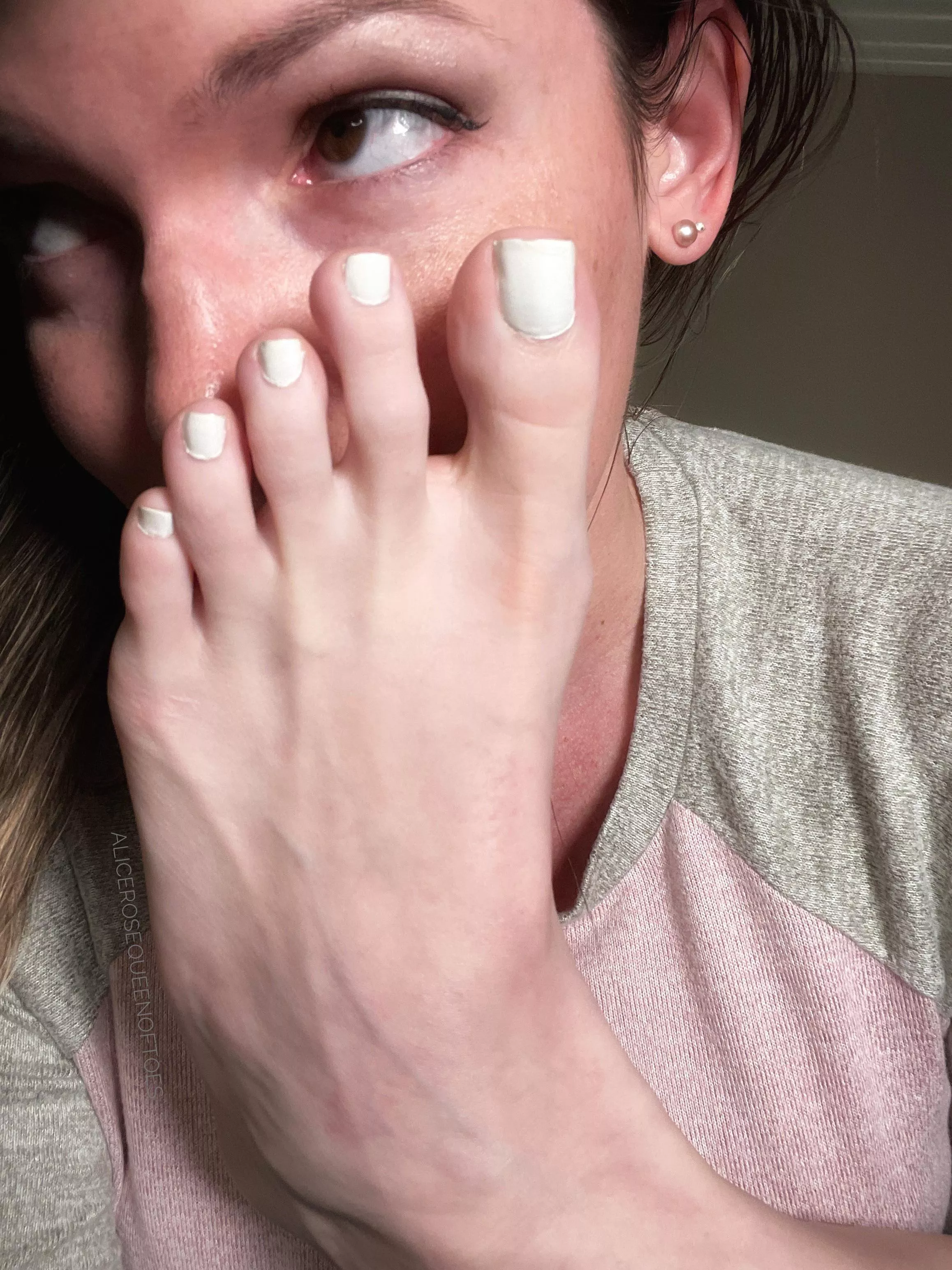 I think you’d take a sniff 🤷‍♀️ posted by AliceRoseQueenOfToes