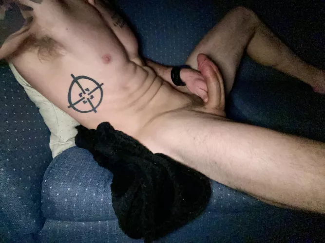 I’m tall too 😜 (M/33) by DepressedVeteran22