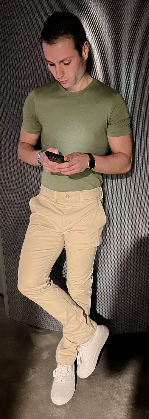 Just casually waiting in line for the restroom 😋 by dirtbike213