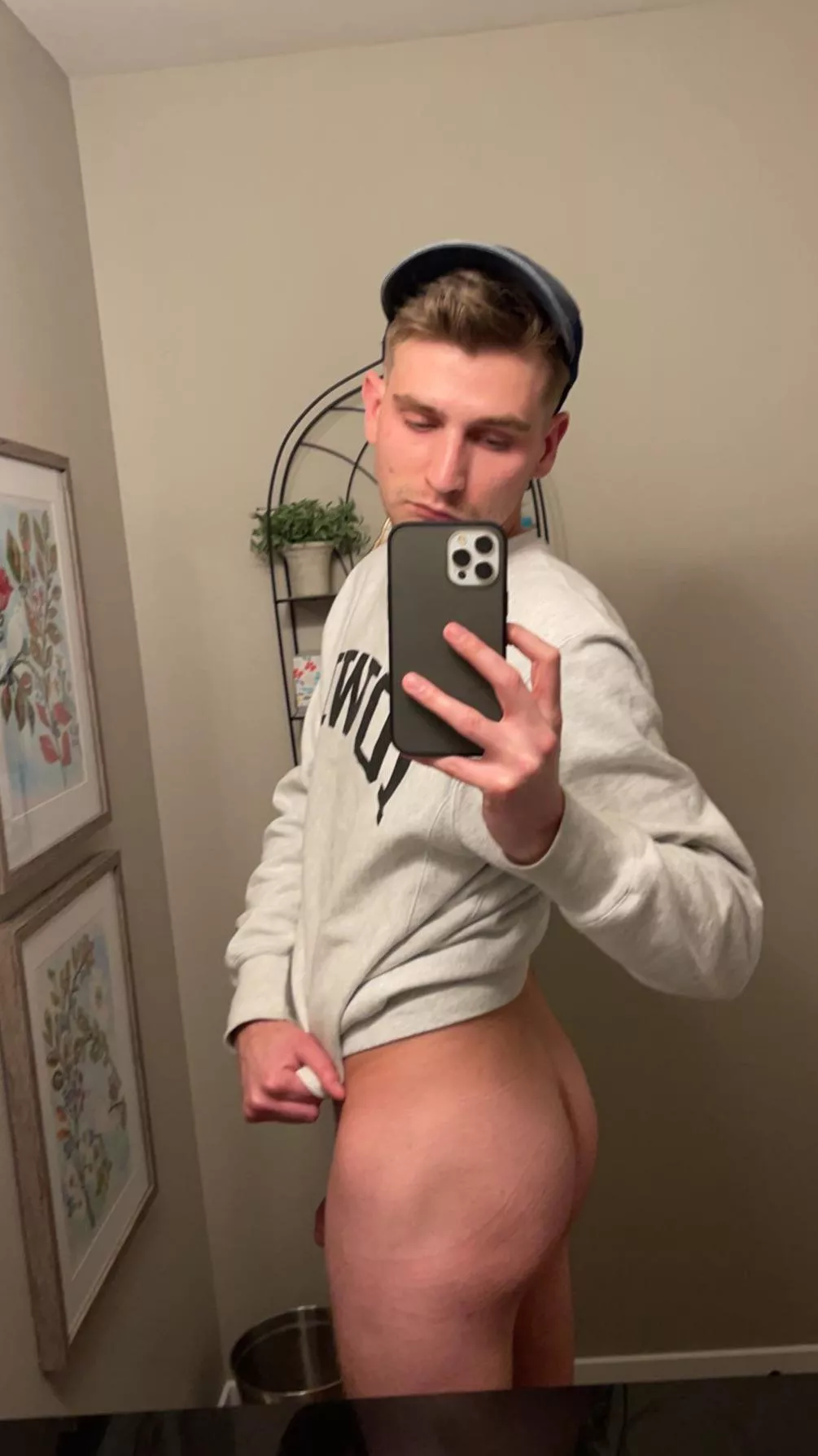 Late 🎂 day post posted by paulmartinn_