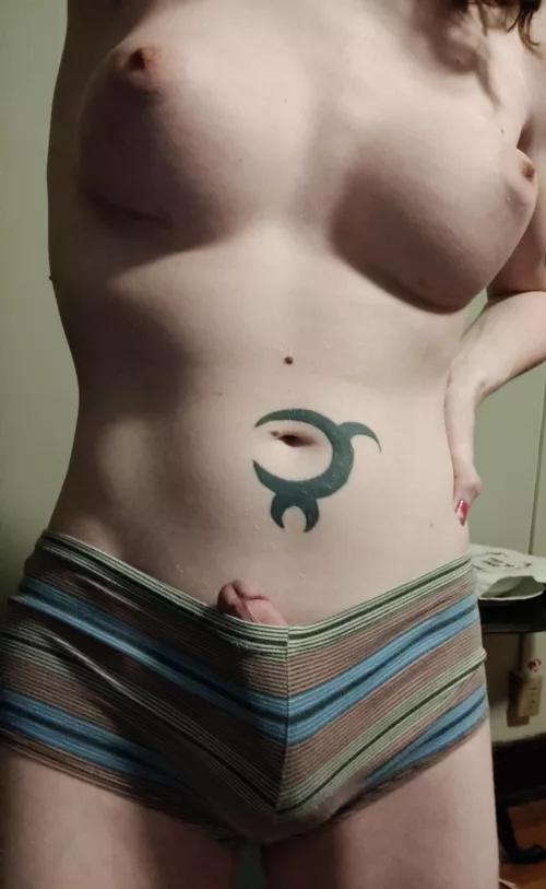 Lighting is hard but I tried. by TheSarcasticGyphtrot