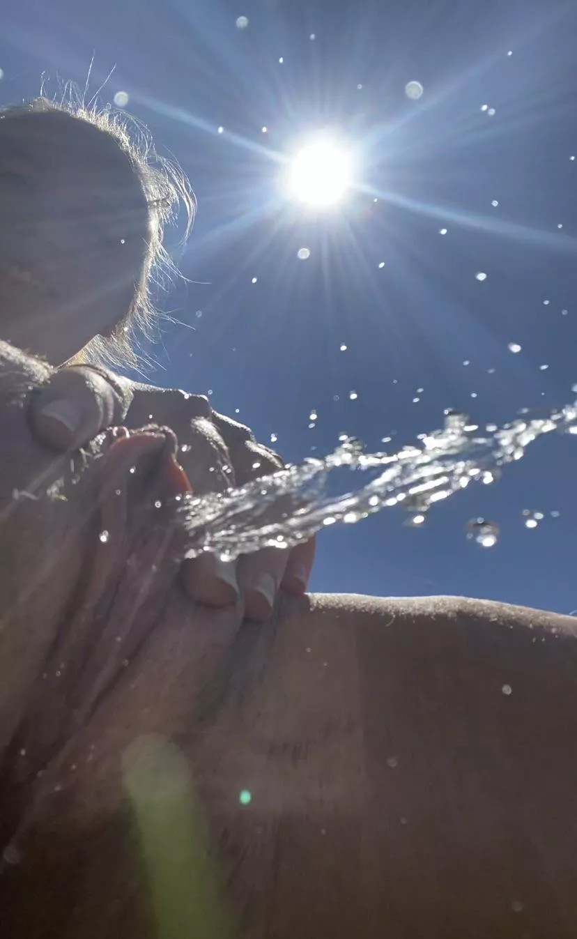 Liquid from the gods 💦👅 posted by SpitInMyMouth420_